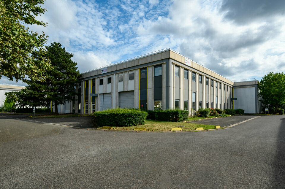 AVISON YOUNG LOCATION-LOCAL D'ACTIVITE-GENNEVILLIERS-92