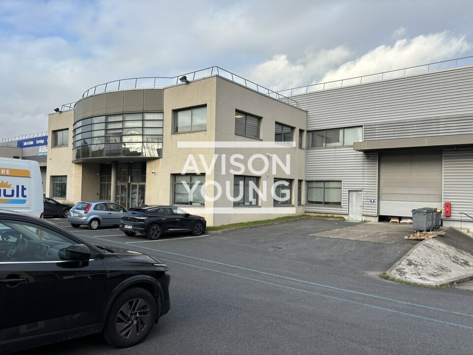 AVISON YOUNG LOCATION-LOCAL D'ACTIVITE-GENNEVILLIERS-92