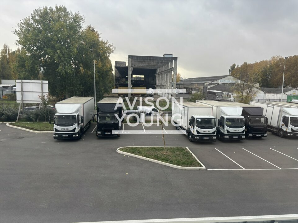 AVISON YOUNG LOCATION-LOCAL D'ACTIVITE-GENNEVILLIERS-92