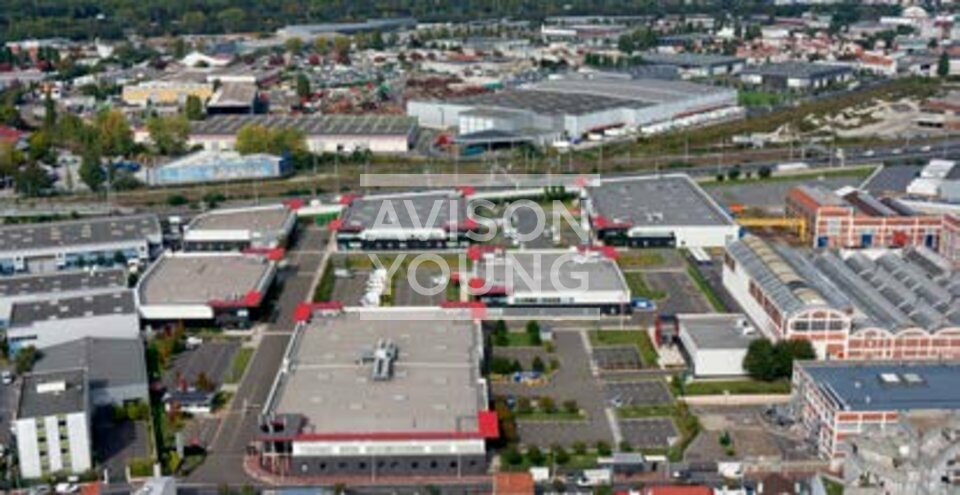 AVISON YOUNG LOCATION-LOCAL D'ACTIVITE-LA_COURNEUVE-93
