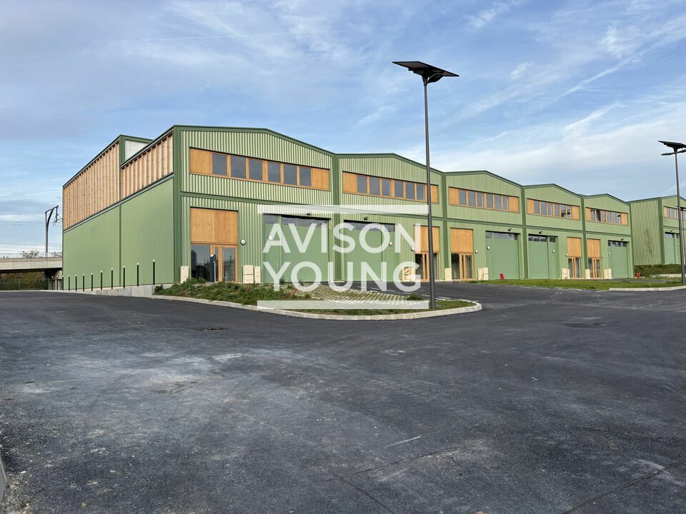 AVISON YOUNG LOCATION-LOCAL D'ACTIVITE-STAINS-93