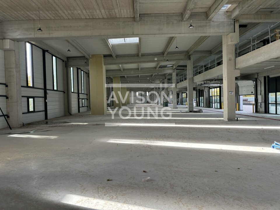 AVISON YOUNG LOCATION-LOCAL D'ACTIVITE-BOBIGNY-93