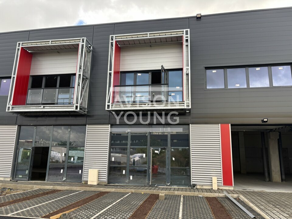 AVISON YOUNG LOCATION-LOCAL D'ACTIVITE-BOBIGNY-93