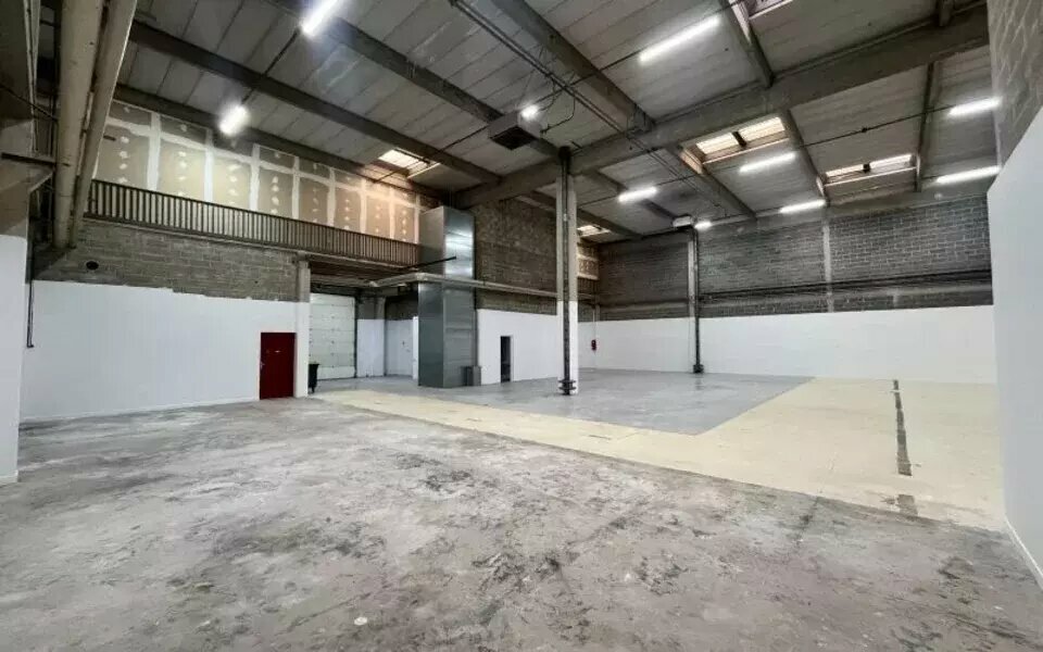 AVISON YOUNG LOCATION-LOCAL D'ACTIVITE-SARCELLES-95