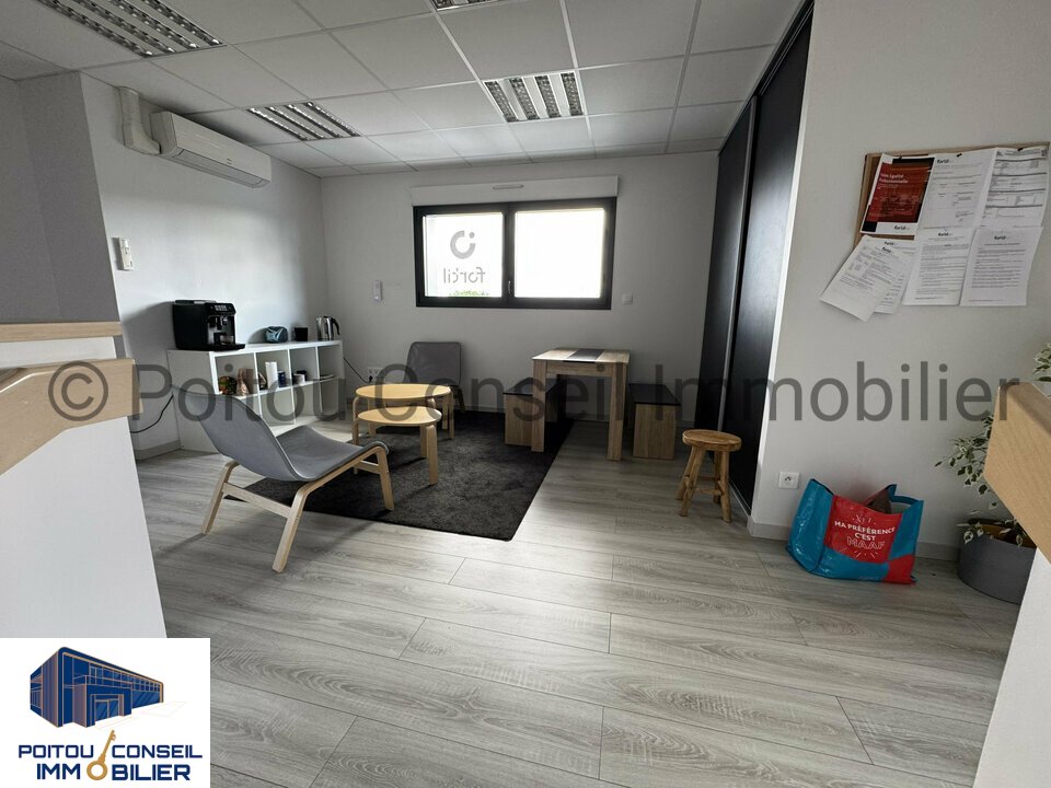 POITOU CONSEIL IMMOBILIER LOCATION-BUREAUX-NIORT-79