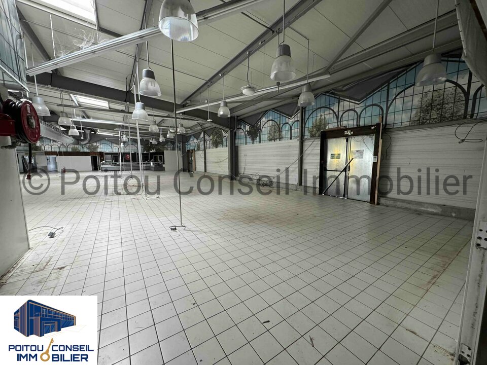 POITOU CONSEIL IMMOBILIER LOCATION-LOCAL COMMERCIAL-NIORT-79