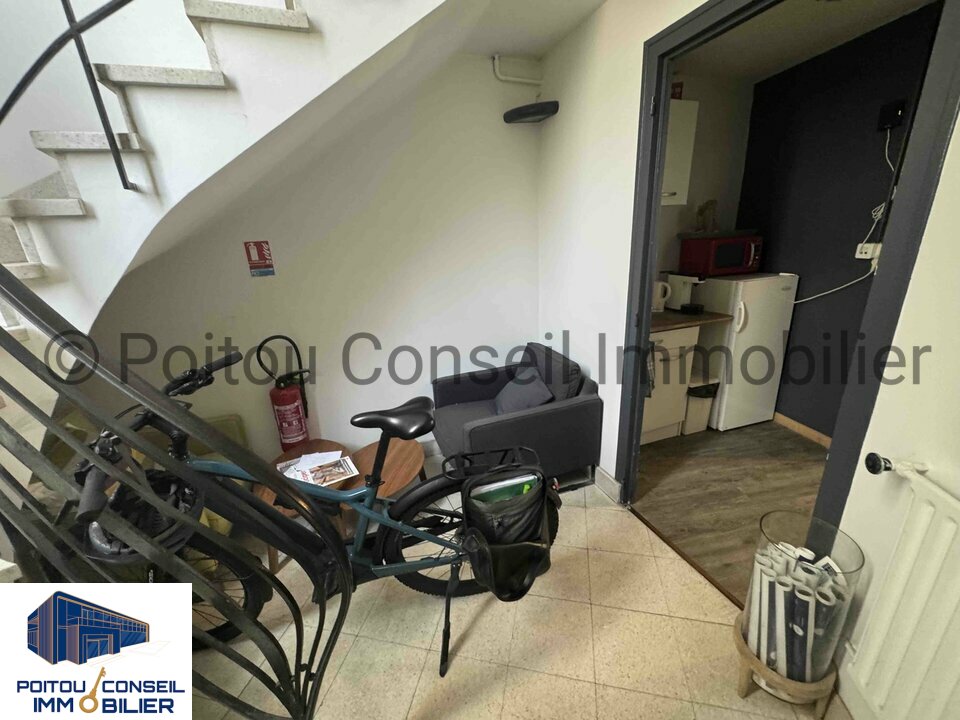 POITOU CONSEIL IMMOBILIER LOCATION-BUREAUX-NIORT-79