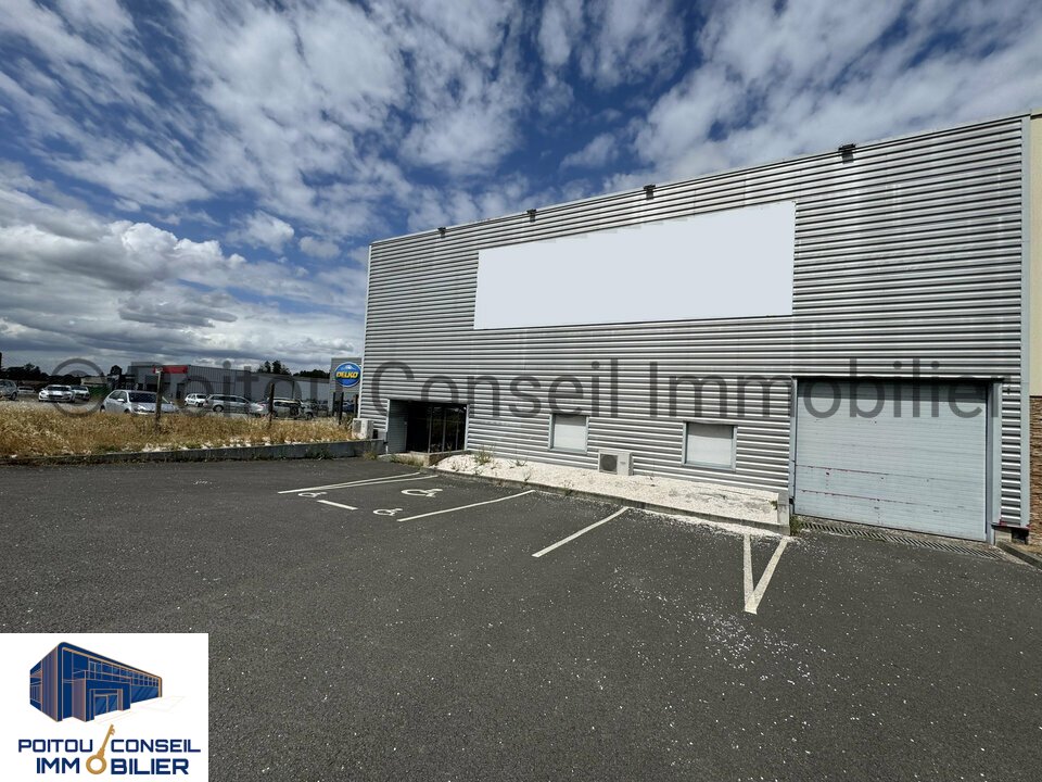 POITOU CONSEIL IMMOBILIER LOCATION-LOCAL D'ACTIVITE-PARTHENAY-79
