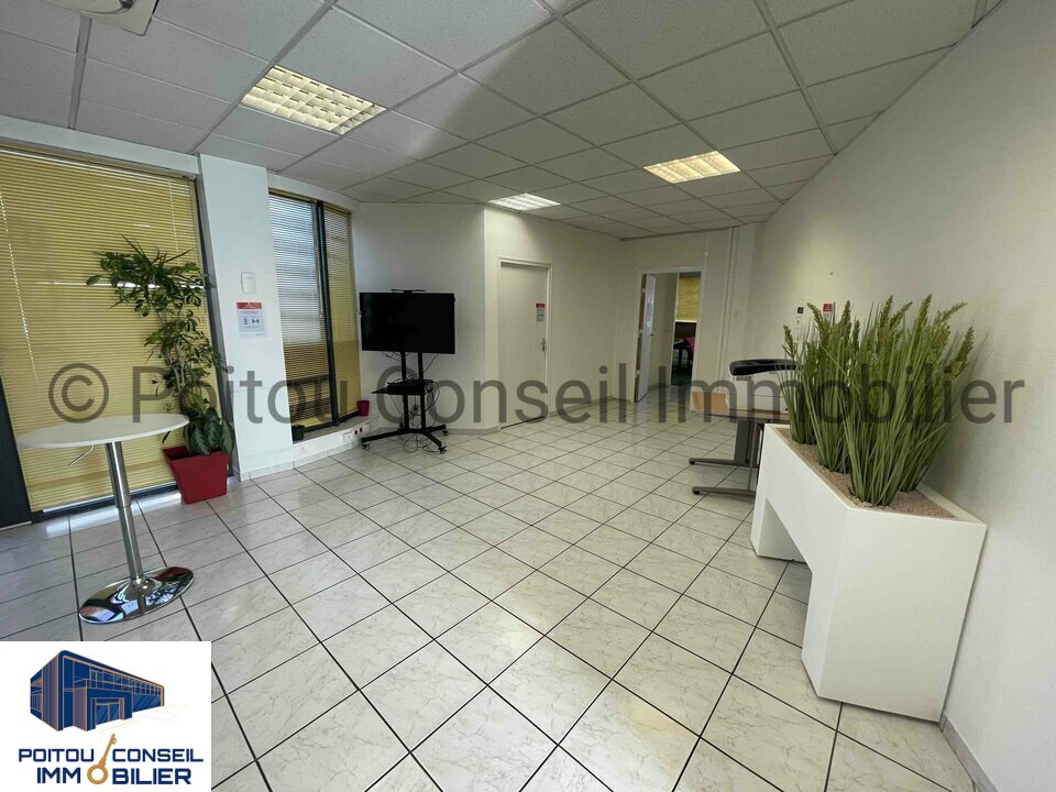 POITOU CONSEIL IMMOBILIER LOCATION-BUREAUX-NIORT-79