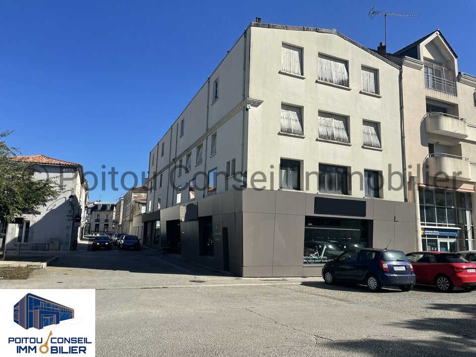 POITOU CONSEIL IMMOBILIER VENTE-FONDS DE COMMERCE-FONTENAY-LE-COMTE-85