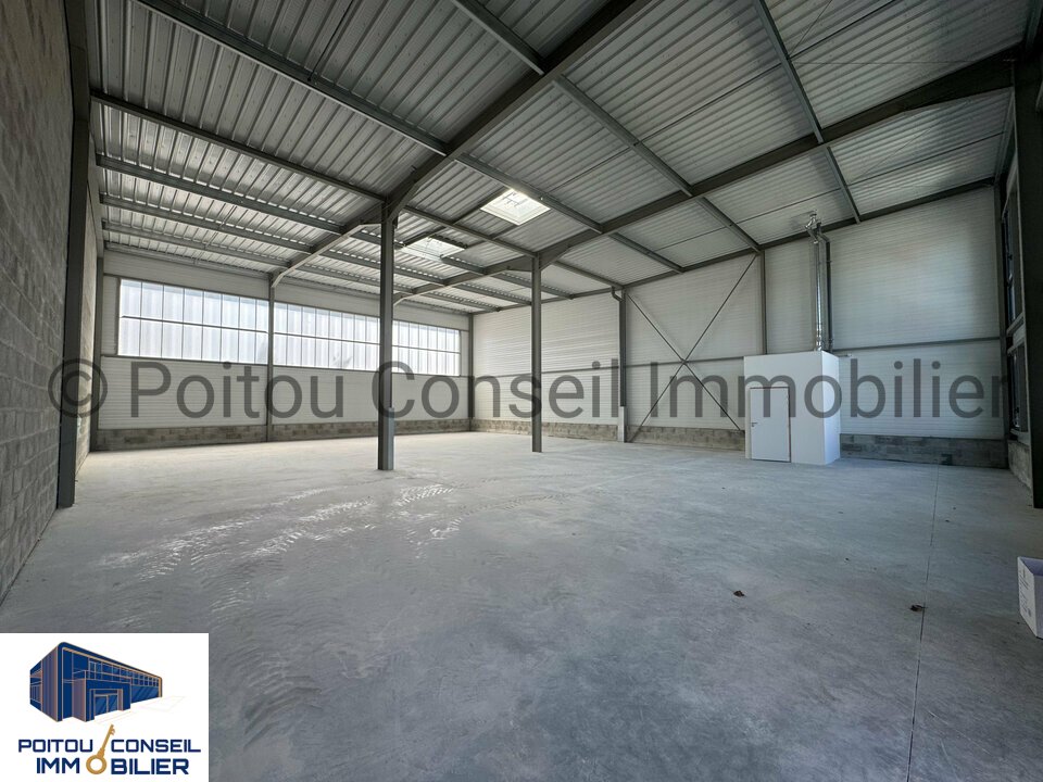 POITOU CONSEIL IMMOBILIER LOCATION-LOCAL D'ACTIVITE-CHAURAY-79