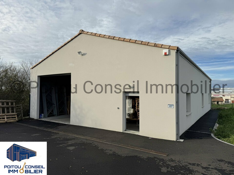 POITOU CONSEIL IMMOBILIER LOCATION-ENTREPOT-NIORT-79