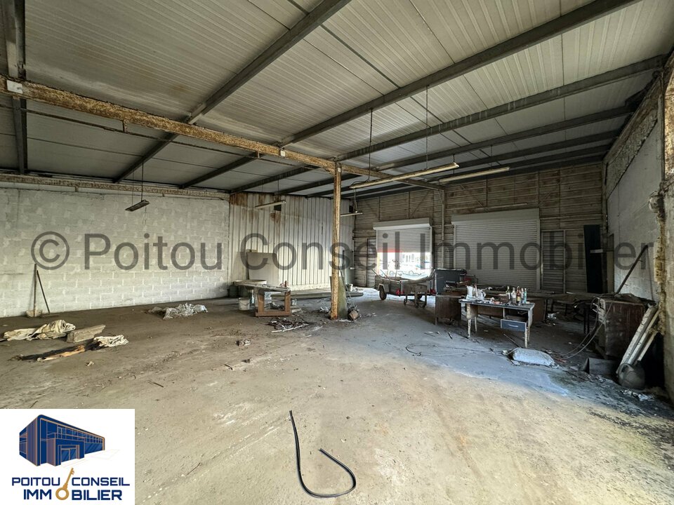 POITOU CONSEIL IMMOBILIER LOCATION-ENTREPOT-CHAURAY-79