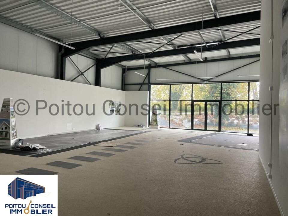 POITOU CONSEIL IMMOBILIER LOCATION-LOCAL COMMERCIAL-BESSINES-79