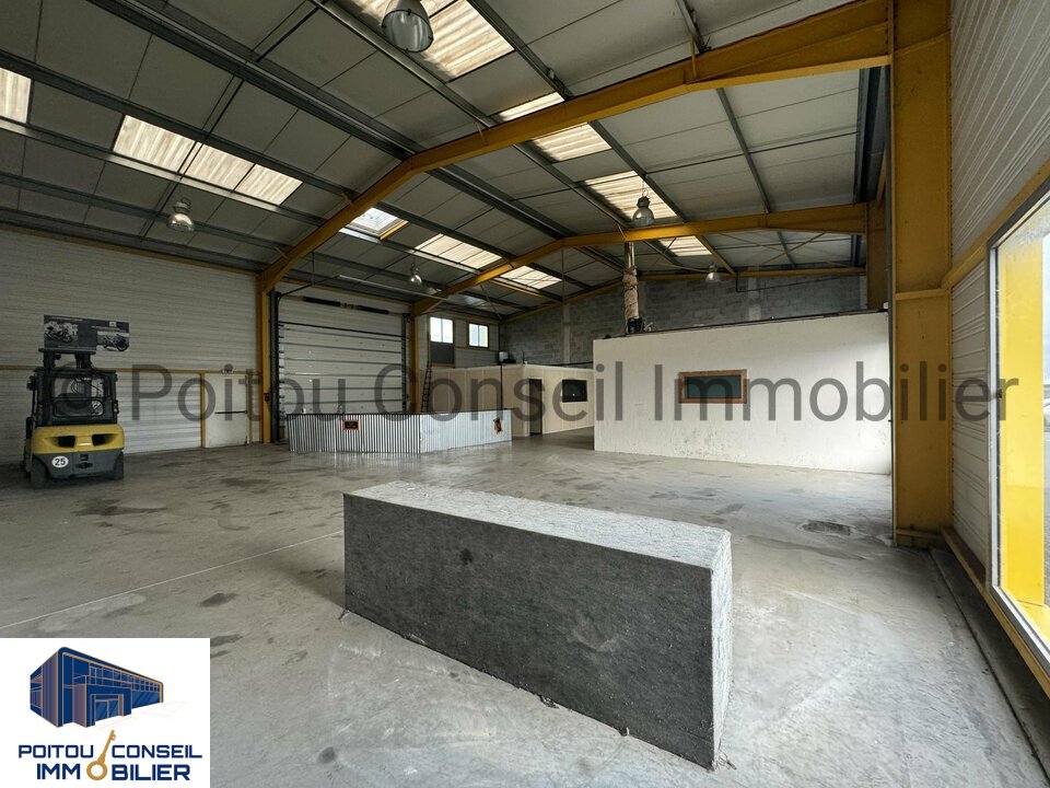 POITOU CONSEIL IMMOBILIER LOCATION-LOCAL D'ACTIVITE-ECHIRE-79