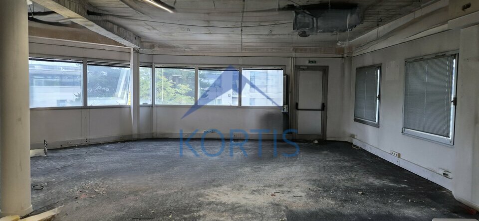 KORTIS LOCATION-BUREAUX-BRON-69
