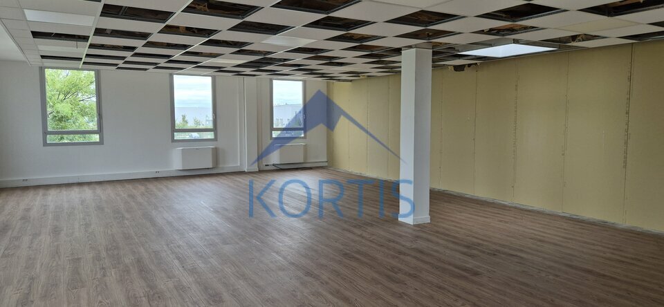 KORTIS LOCATION-BUREAUX-BRON-69