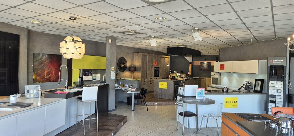 KORTIS VENTE-LOCAL COMMERCIAL-MASSIEUX-01