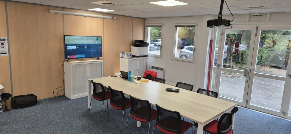 KORTIS LOCATION-BUREAUX-BRON-69