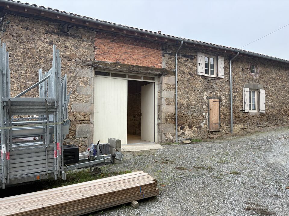 ROMAIN TERRAL LOCATION-LOCAL D'ACTIVITE-LE_PALAIS_SUR_VIENNE-87