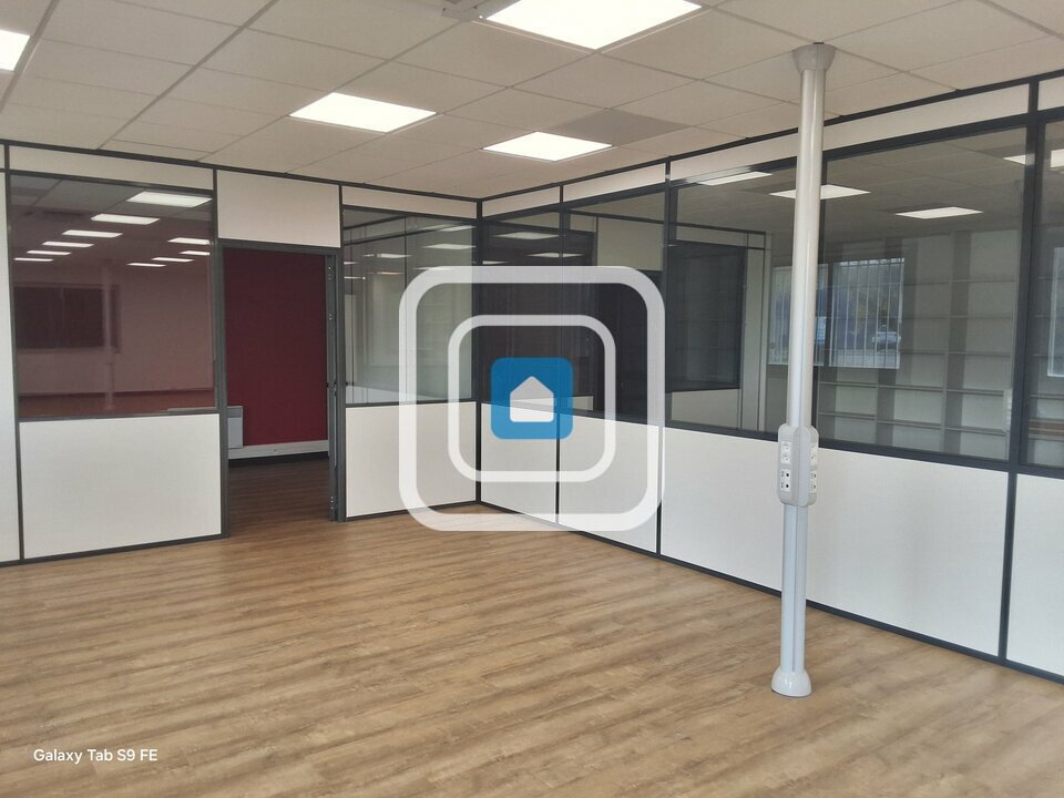 D'ERLON IMMOBILIER LOCATION-BUREAUX-LA_CHAPELLE-SAINT-LUC-10