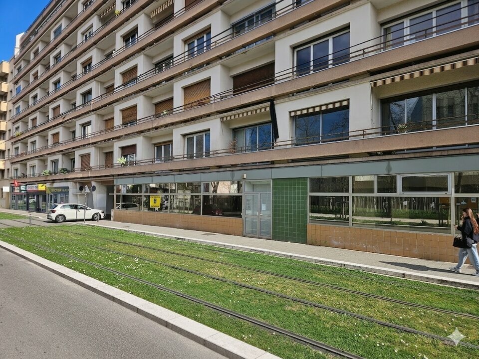 CGI GRENOBLE LOCATION-LOCAL COMMERCIAL-GRENOBLE-38