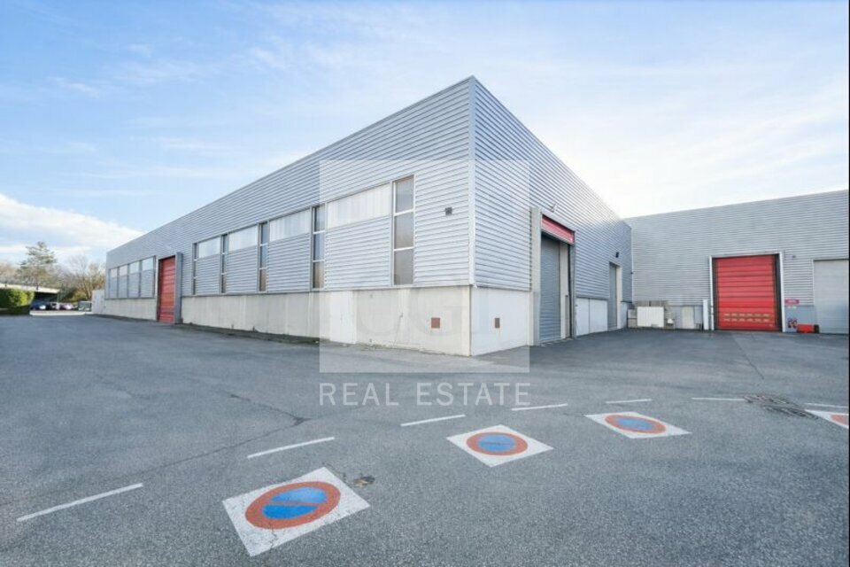 CGI GRENOBLE LOCATION-LOCAL D'ACTIVITE-ECHIROLLES-38