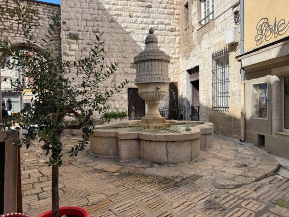 TRANSACTIONS FOOD VENTE-FONDS DE COMMERCE-VENCE-06