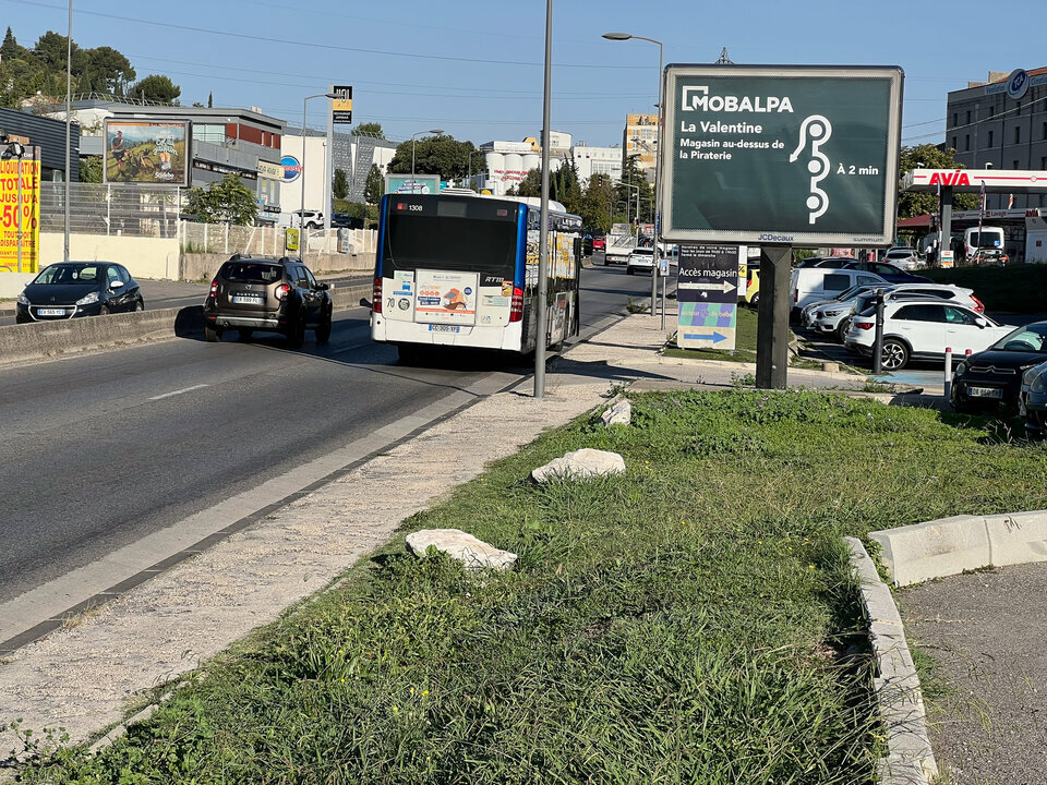 STENEN LOCATION-LOCAL COMMERCIAL-MARSEILLE-13