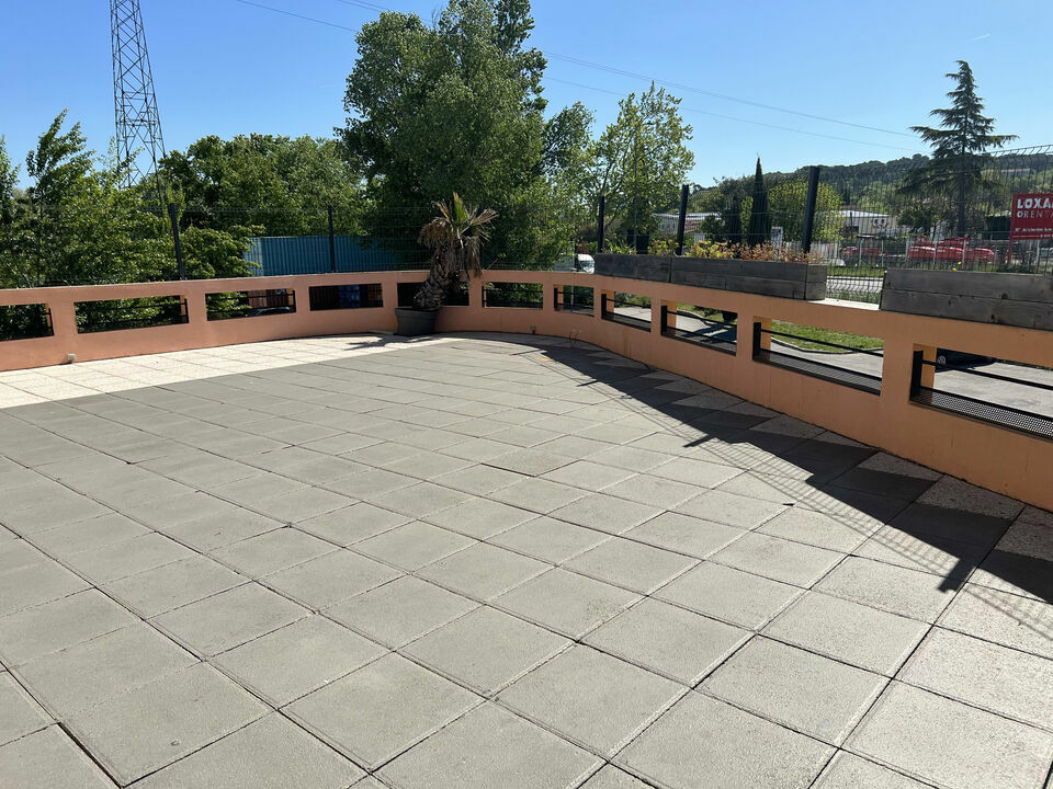 STENEN LOCATION-LOCAL COMMERCIAL-AIX-EN-PROVENCE-13