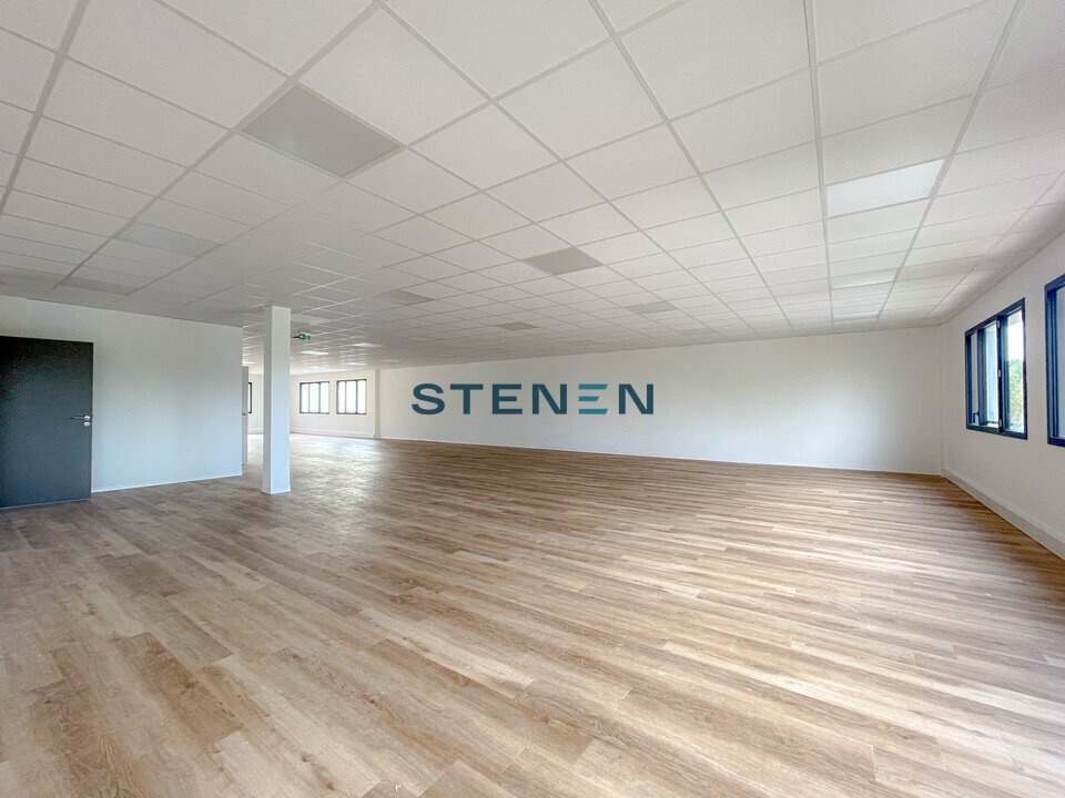 STENEN LOCATION-BUREAUX-EGUILLES-13