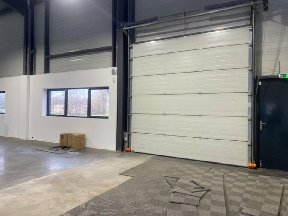 SAS VERSION LOCAL LOCATION-LOCAL D'ACTIVITE-MARCILLY_D'AZERGUES-69