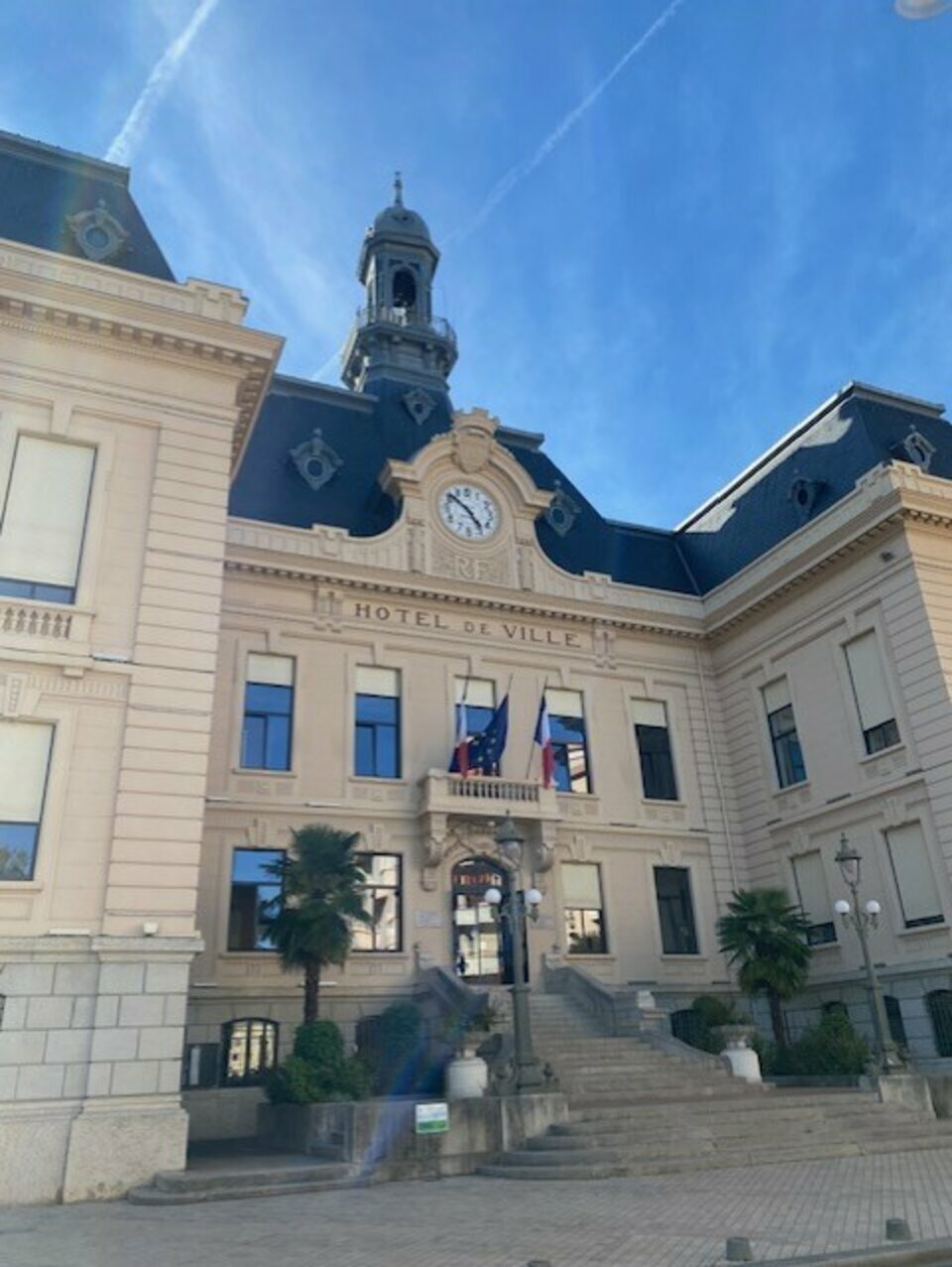 SAS VERSION LOCAL VENTE-BUREAUX-VILLEFRANCHE-SUR-SAONE-69