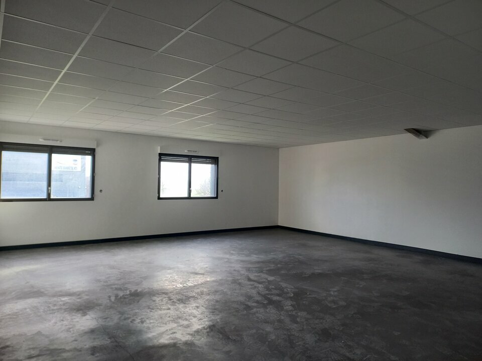 SAS VERSION LOCAL LOCATION-BUREAUX-FAREINS-01