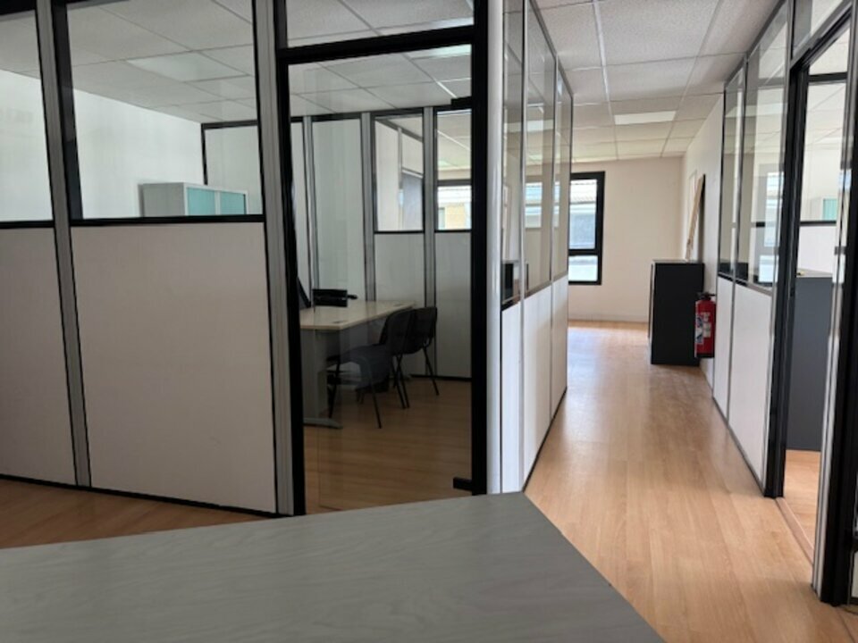 SAS VERSION LOCAL LOCATION-BUREAUX-LIMAS-69