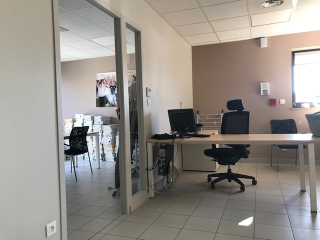 SAS VERSION LOCAL LOCATION-BUREAUX-VILLEFRANCHE_SUR_SAONE-69
