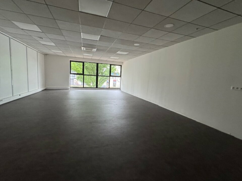 SAS VERSION LOCAL VENTE-BUREAUX-LIMAS-69