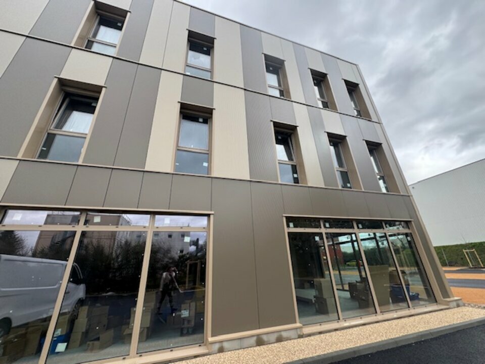 SAS VERSION LOCAL VENTE-BUREAUX-VILLEFRANCHE_SUR_SAONE-69