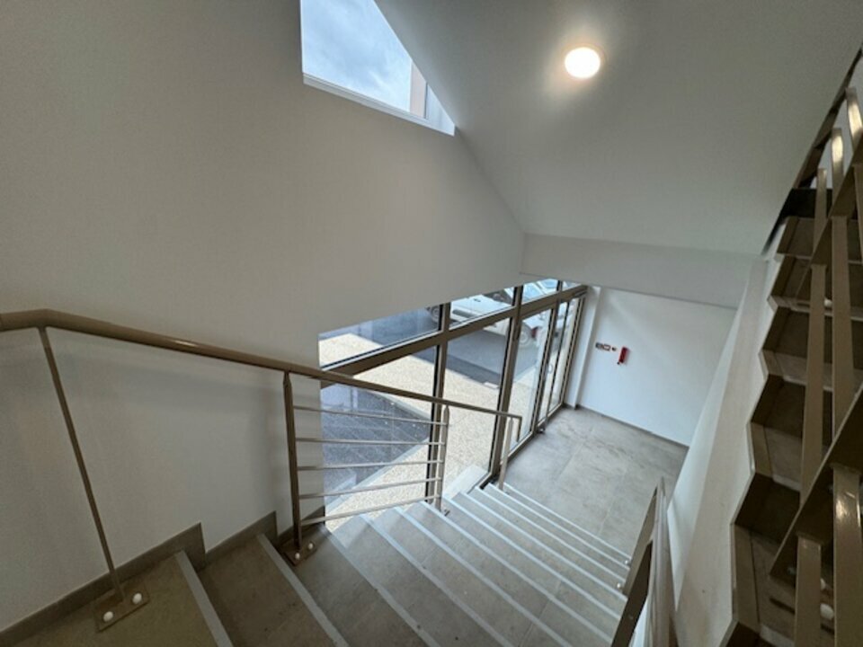 SAS VERSION LOCAL VENTE-BUREAUX-VILLEFRANCHE_SUR_SAONE-69