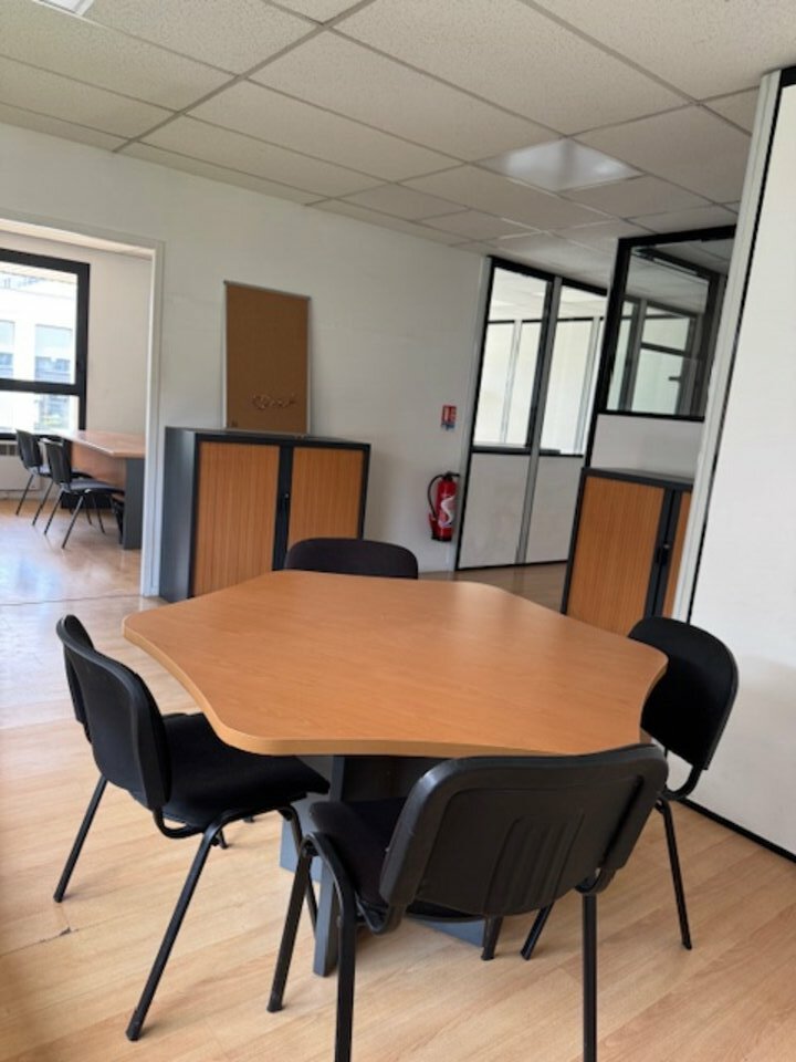 SAS VERSION LOCAL LOCATION-BUREAUX-LIMAS-69