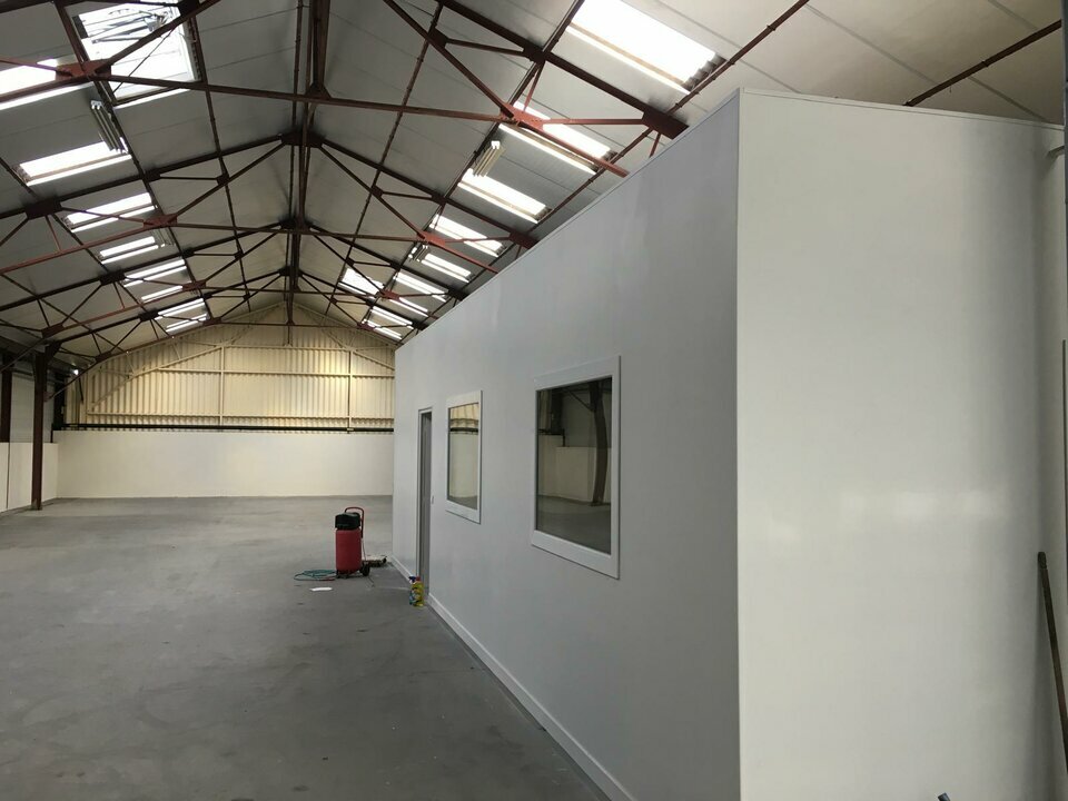 SAS VERSION LOCAL LOCATION-ENTREPOT-SAINT_JEAN_D'ARDIERES-69