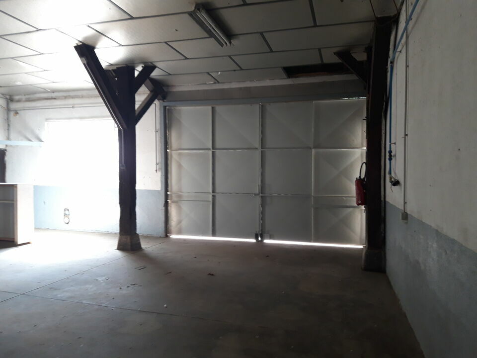 SAS VERSION LOCAL LOCATION-ENTREPOT-MONTANAY-69