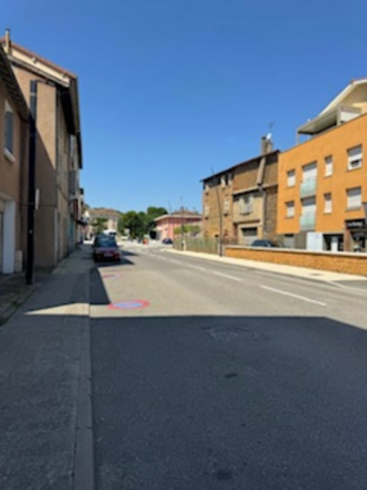 SAS VERSION LOCAL LOCATION-LOCAL COMMERCIAL-CIVRIEUX_D'AZERGUES-69