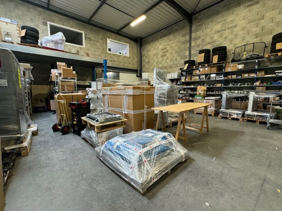 SAS VERSION LOCAL LOCATION-LOCAL D'ACTIVITE-MARCILLY_D'AZERGUES-69