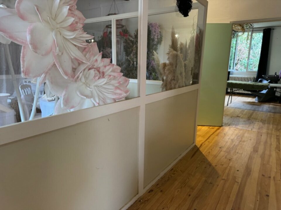 SAS VERSION LOCAL LOCATION-BUREAUX-VILLEFRANCHE_SUR_SAONE-69