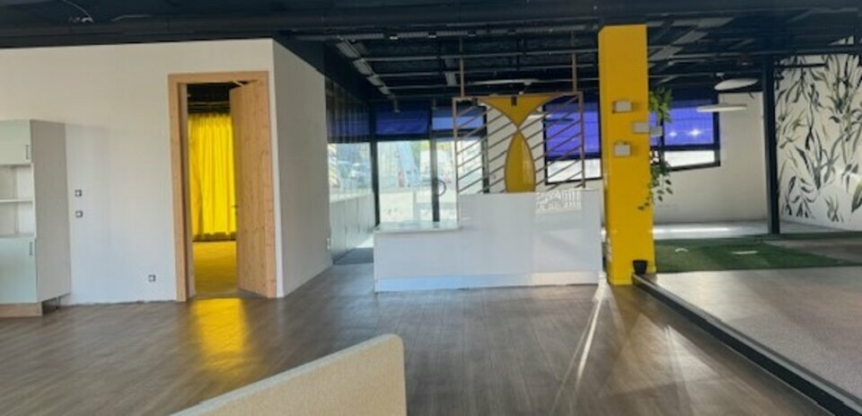 SAS VERSION LOCAL LOCATION-LOCAL COMMERCIAL-VILLEFRANCHE_SUR_SAONE-69