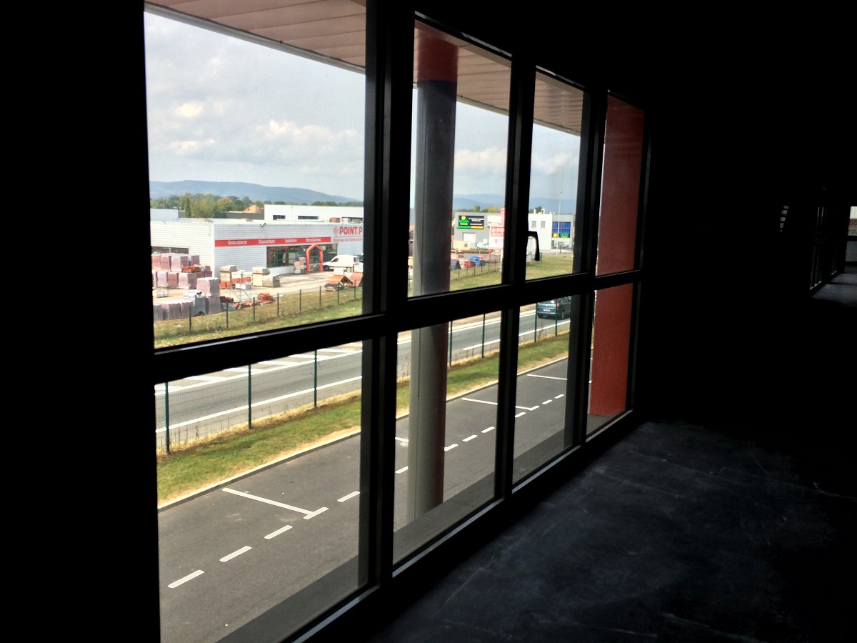 SAS VERSION LOCAL LOCATION-BUREAUX-ARNAS-69