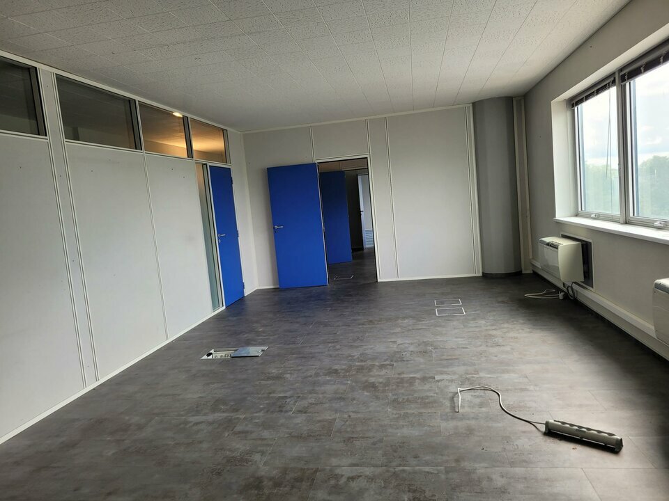 SAS VERSION LOCAL LOCATION-BUREAUX-MACON-71