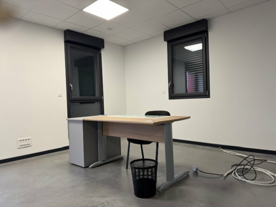 SAS VERSION LOCAL LOCATION-BUREAUX-VILLEFRANCHE_SUR_SAONE_-69