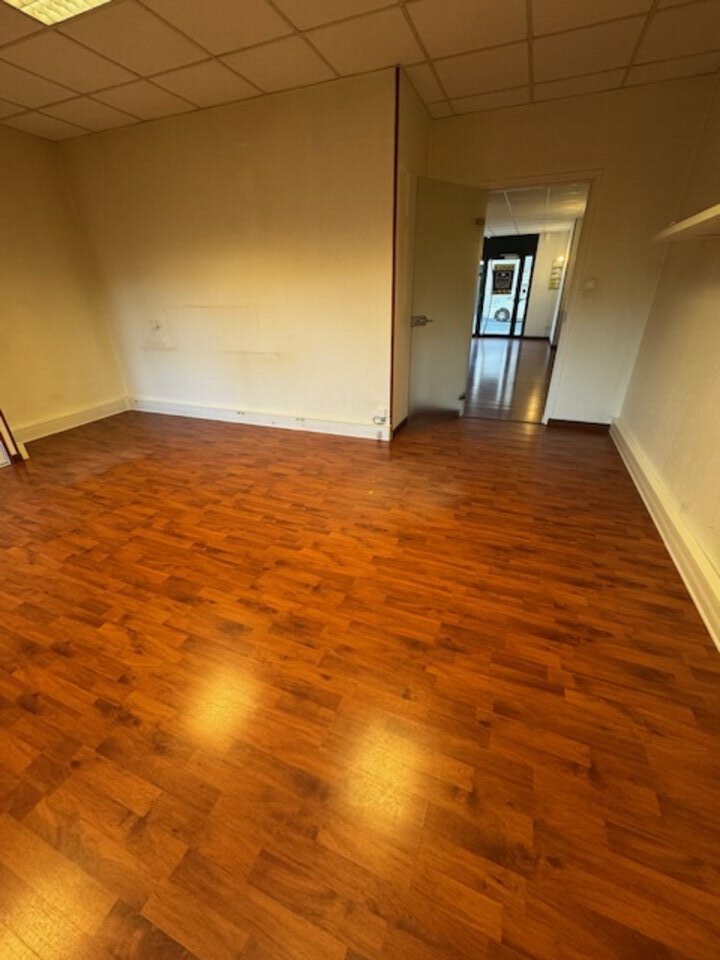 SAS VERSION LOCAL VENTE-BUREAUX-VILLEFRANCHE-SUR-SAONE-69